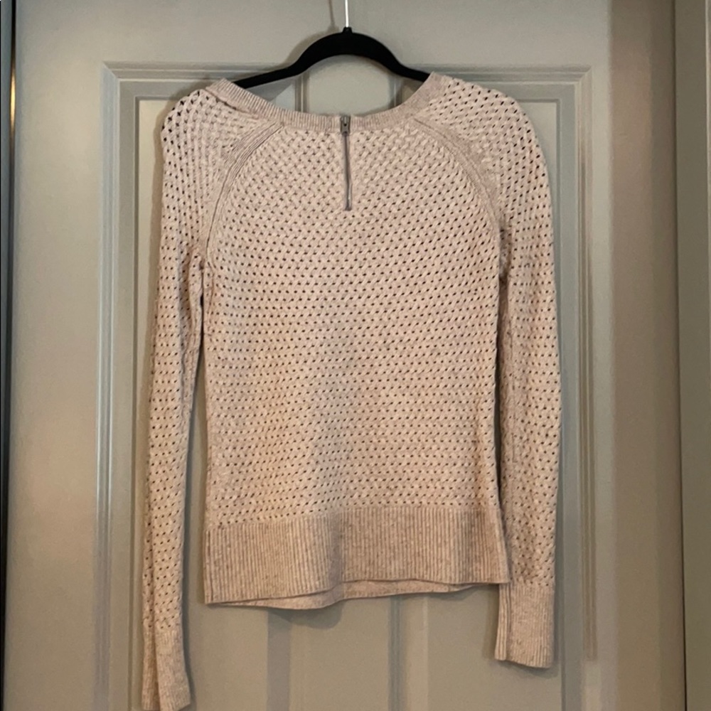 AE sweater - Picture 3 of 4